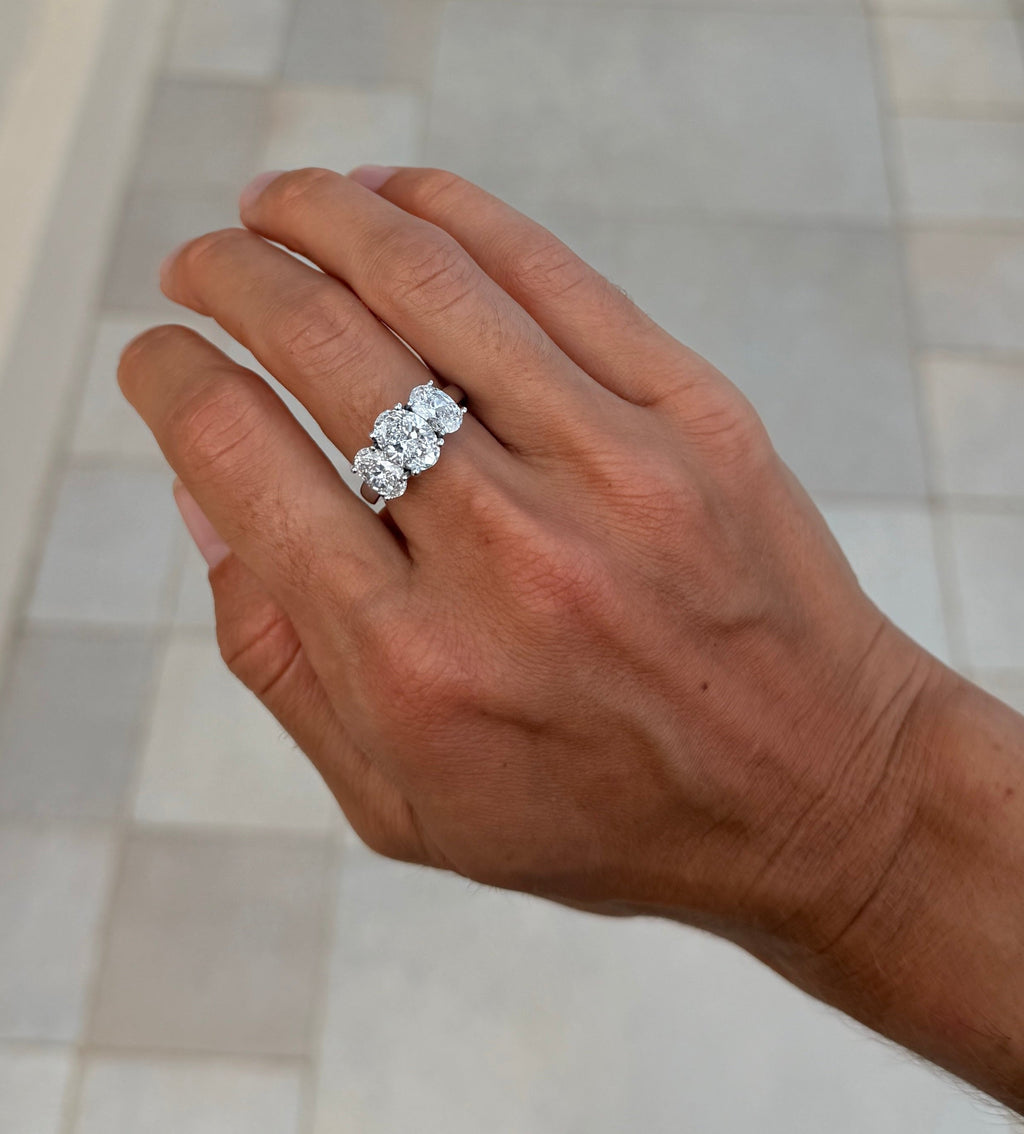 Oval Trio Ring - IGI Certified Lab Diamonds - 14kt White Gold