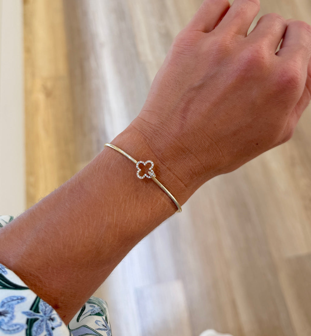 Clover Diamond Bangle