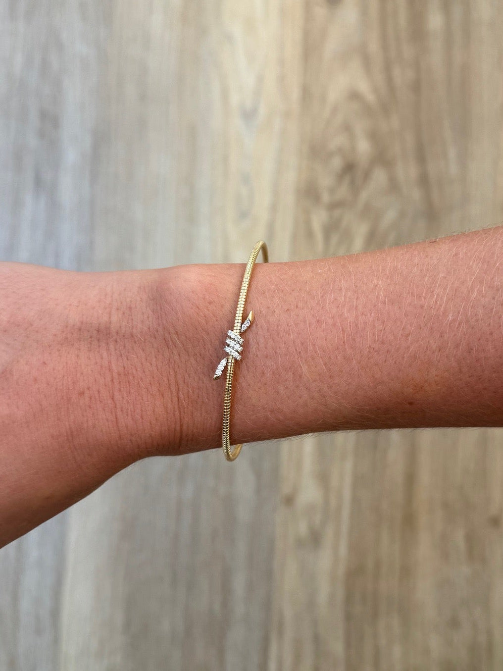 Diamond Bow Flexi Bangle