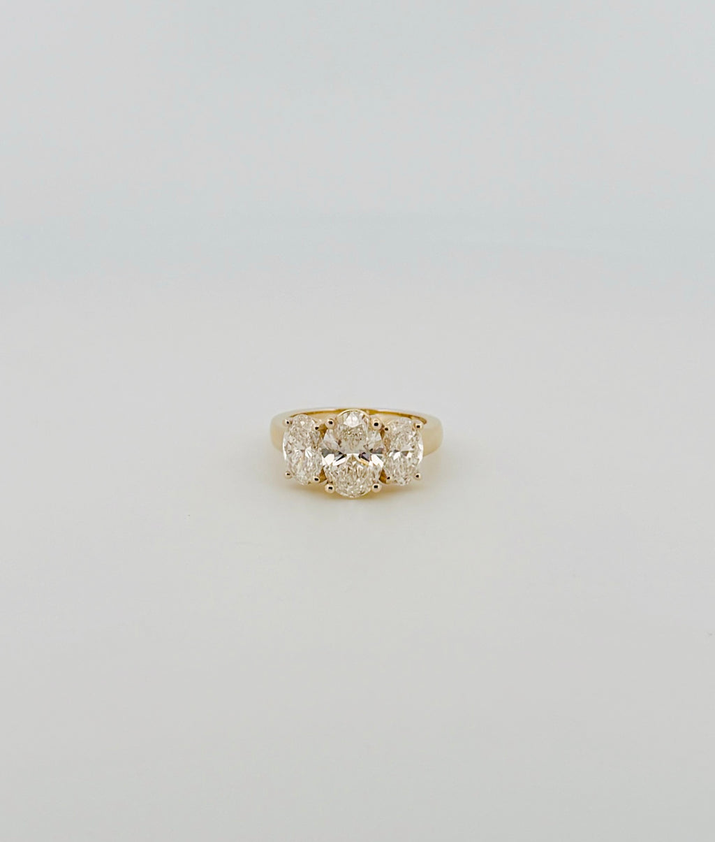 Oval Trio Ring - IGI Lab Diamonds, 14kt Yellow Gold