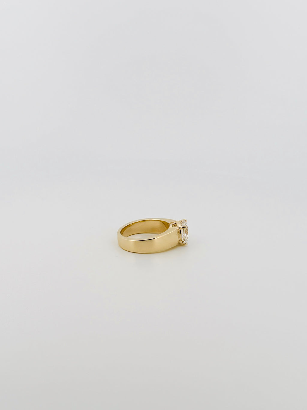 Round Solitaire Wide Band Ring - IGI Certified Lab Grown Diamond