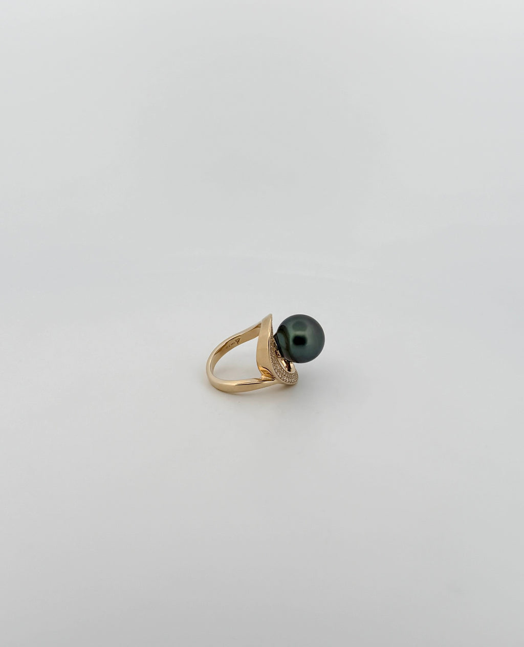 Tahitian Pearl & Diamond Wave Cocktail Ring