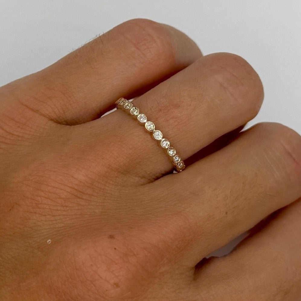 Dainty Bezel Diamond Ring