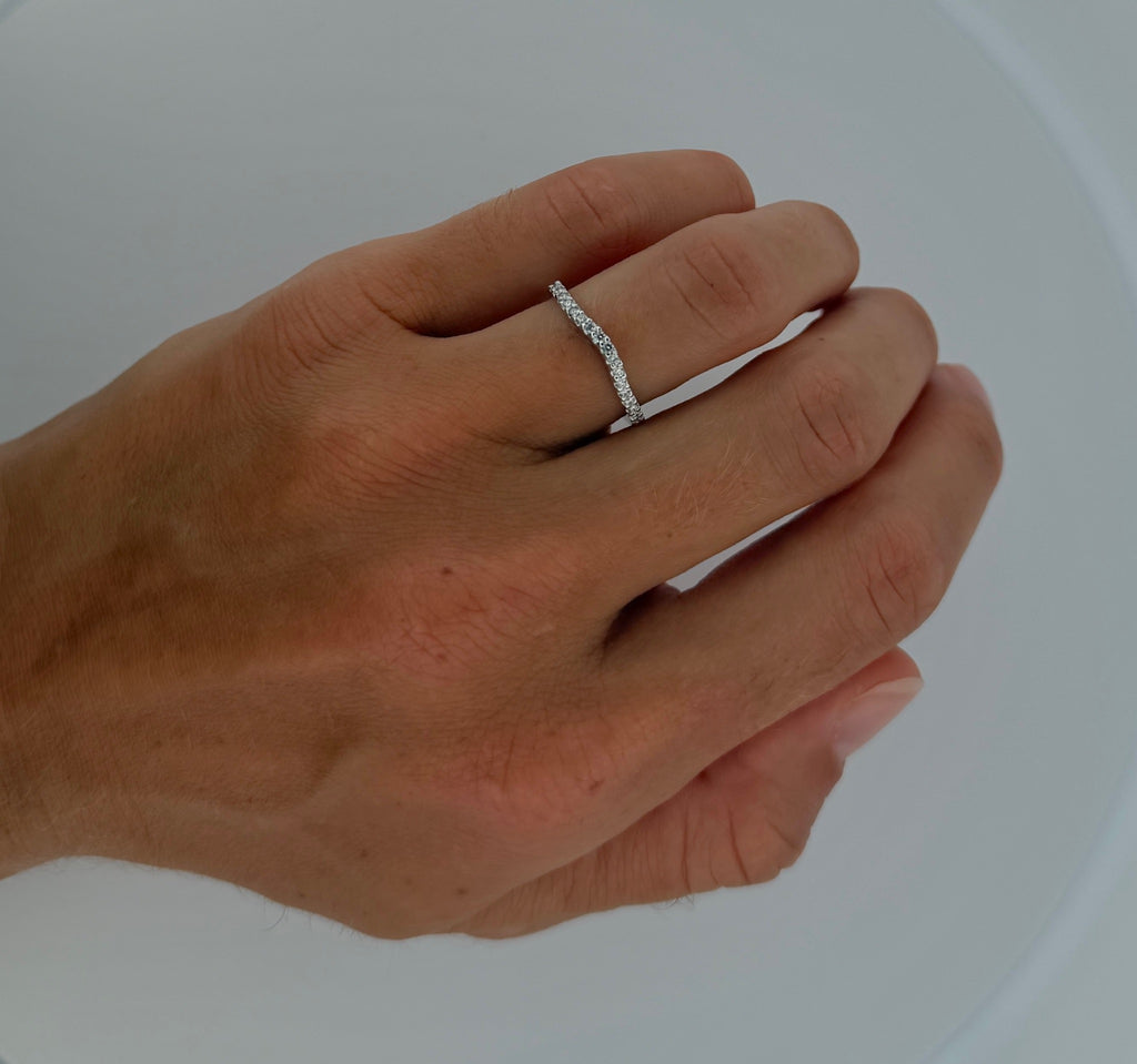 Dainty Wave Ring