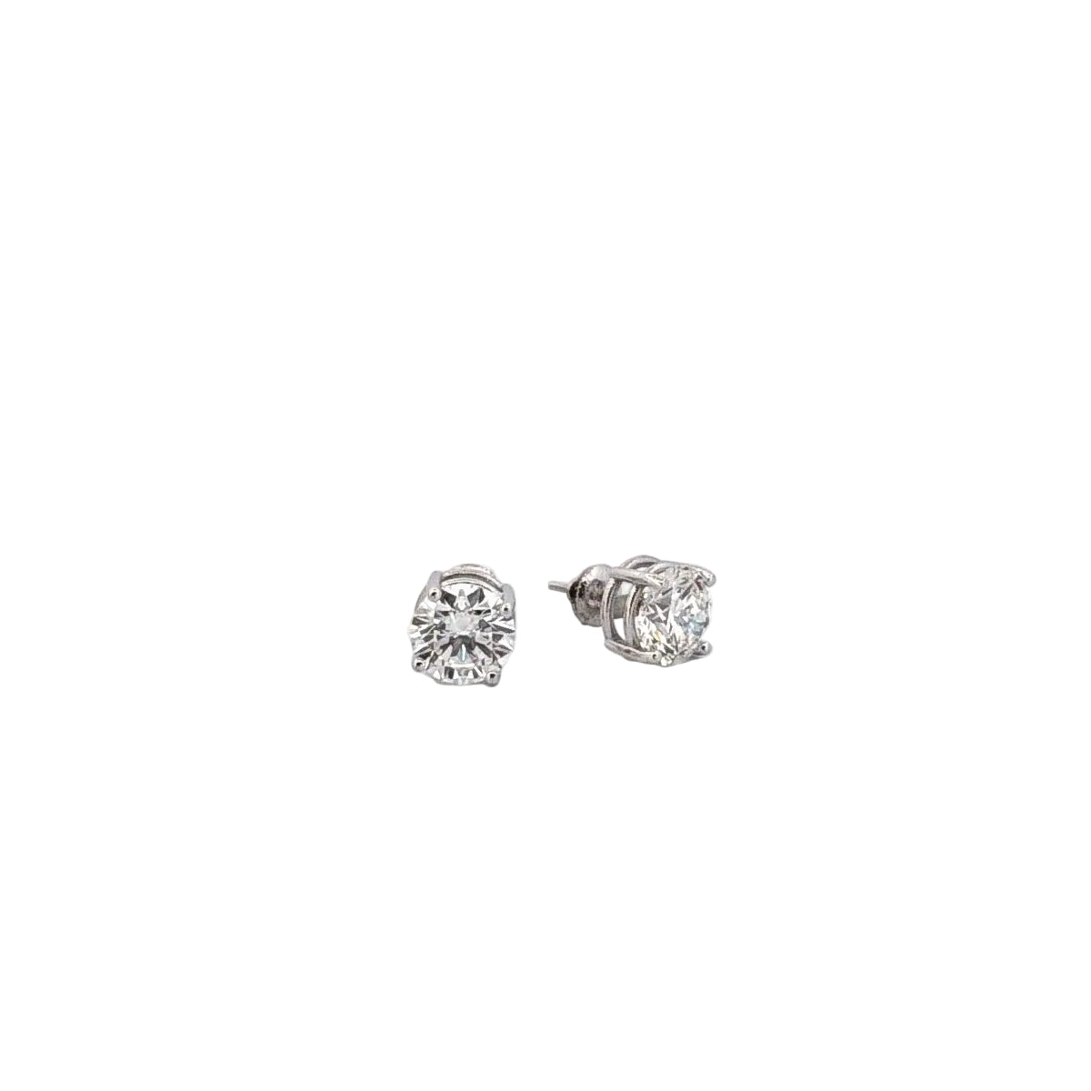 Large IGI Lab Diamond Studs
