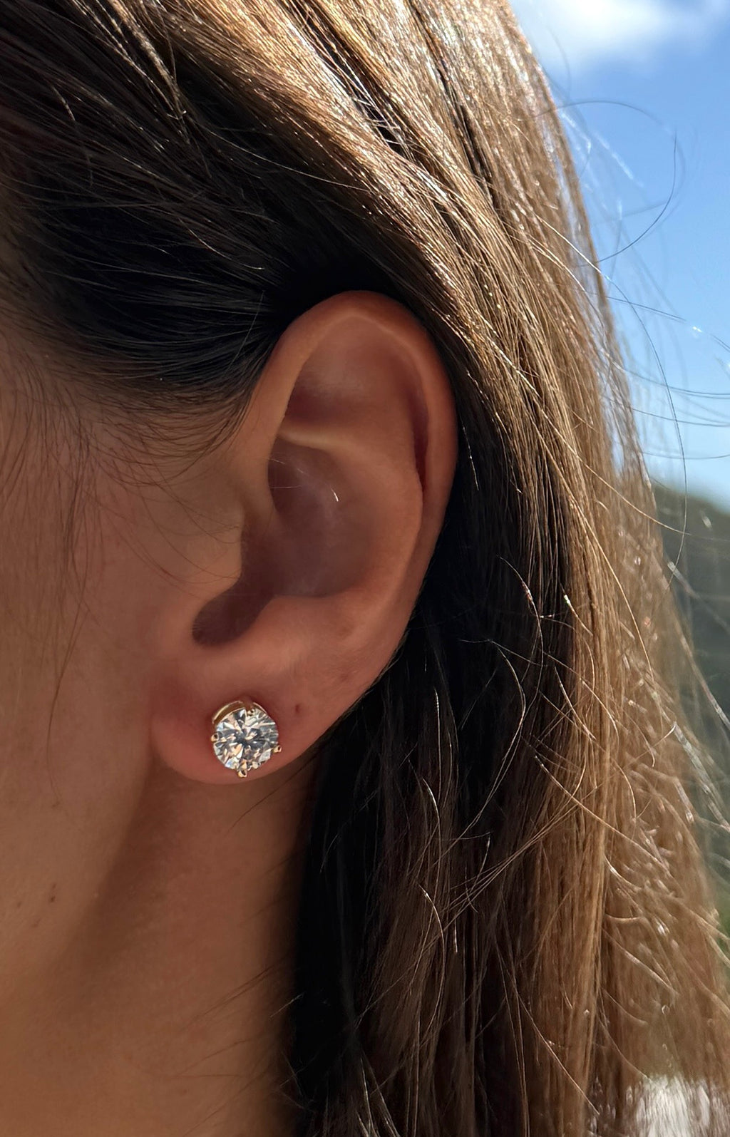 Large IGI Lab Diamond Studs