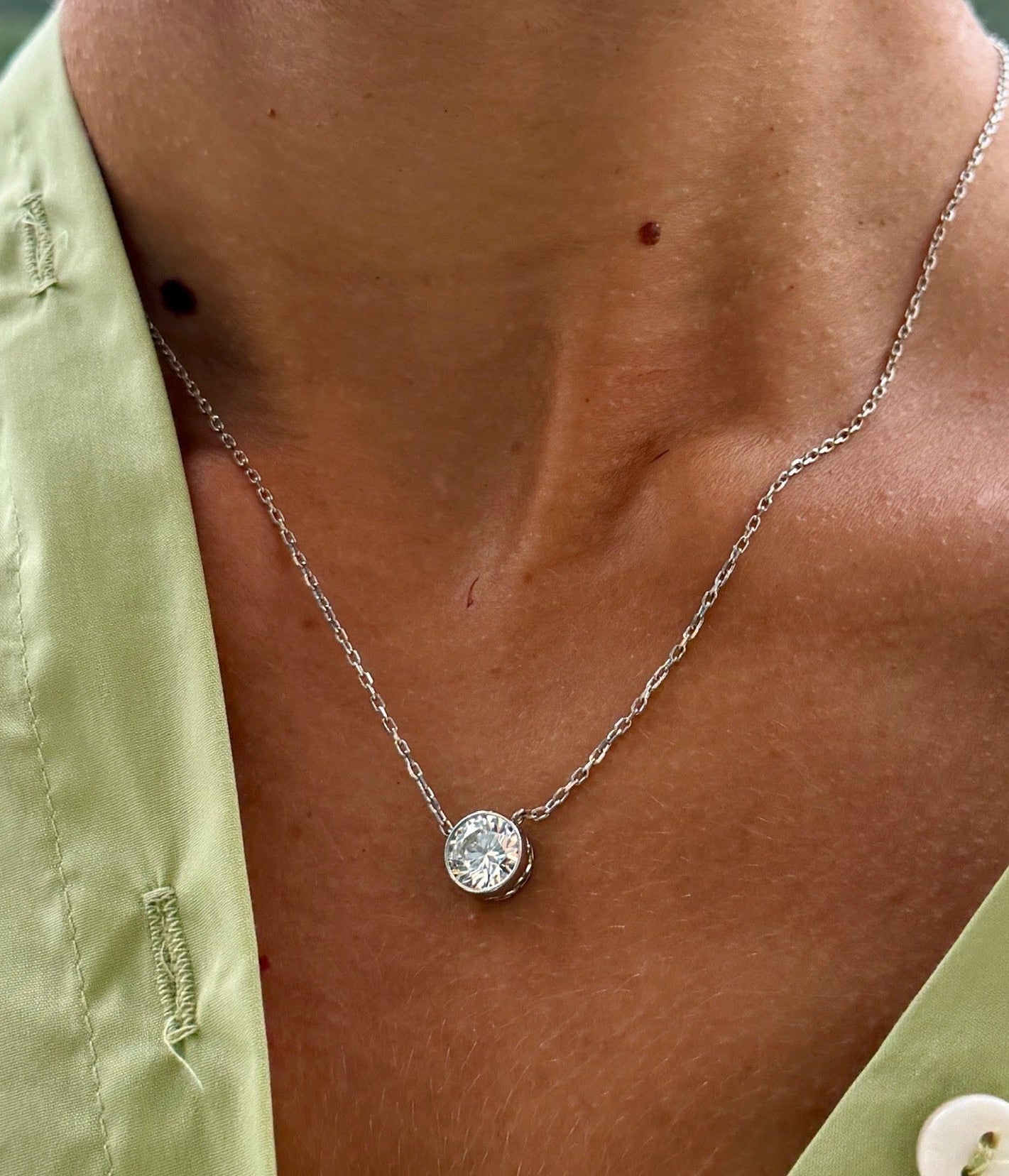 IGI Lab Diamond Pendant Bezel Necklace
