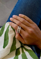 Double Diamond Crossover Ring