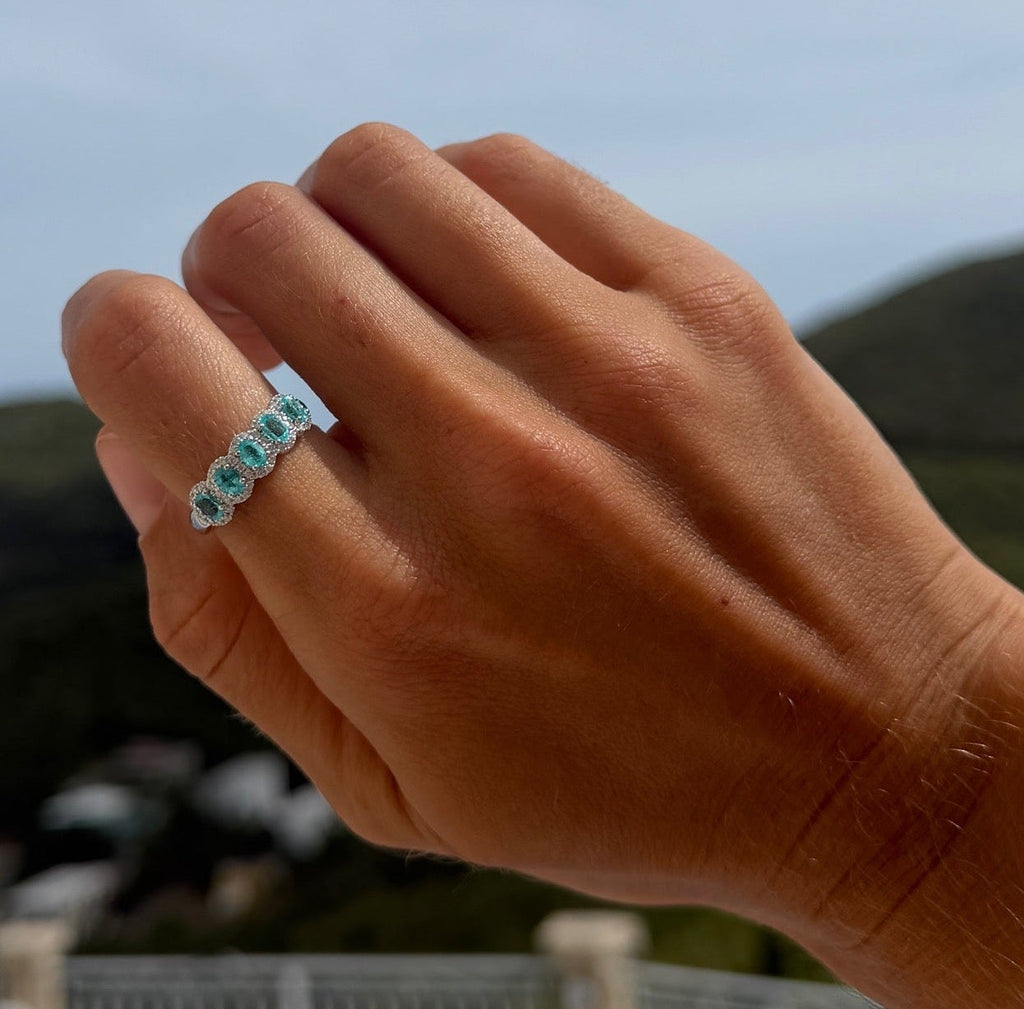 Paraíba Tourmaline Oval Five Stone Ring - GIA Certified Natural
