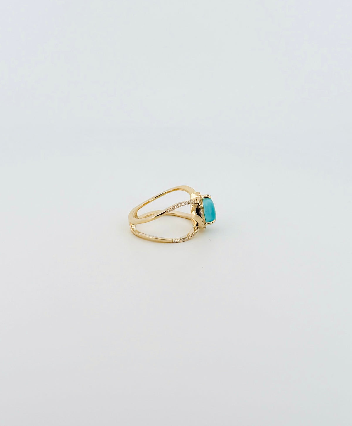 Larimar and Diamond Split Shank Ring