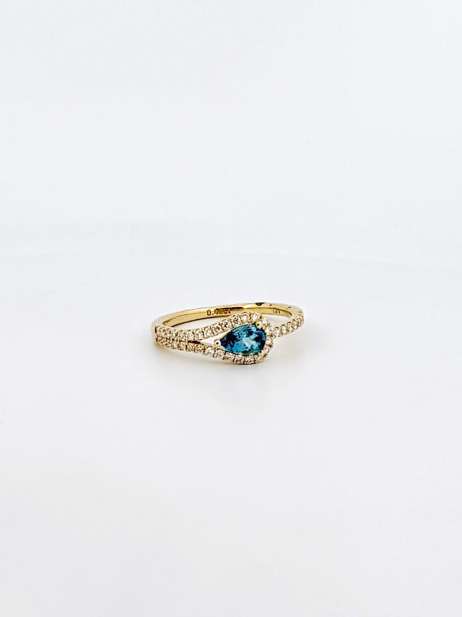Aquamarine Loop Ring