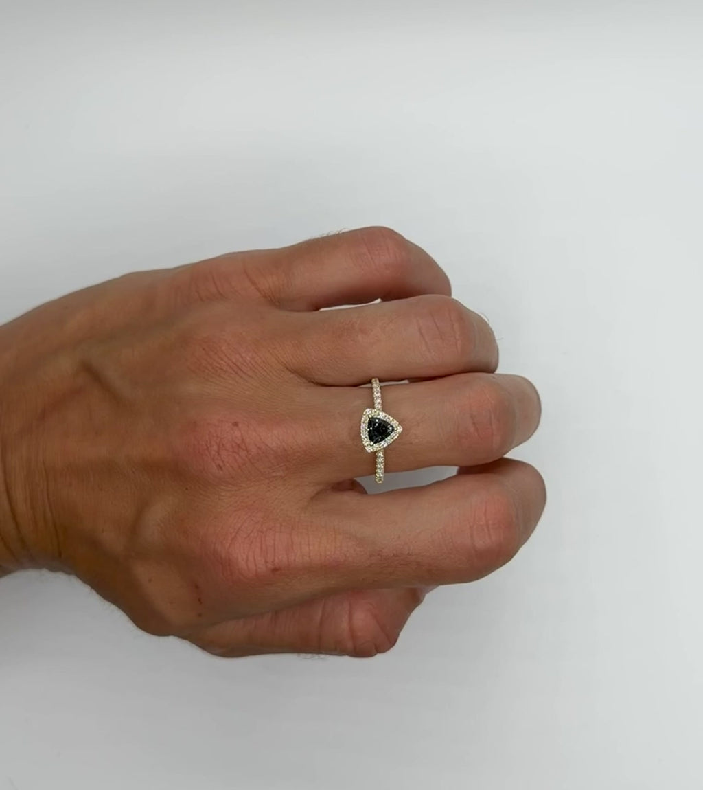 IGI Trillion Cut Alexandrite Ring